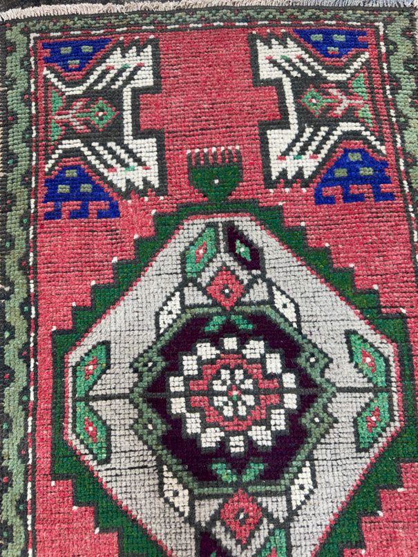 Turkish Yastik Rug 1'9" x 3'1" #24143