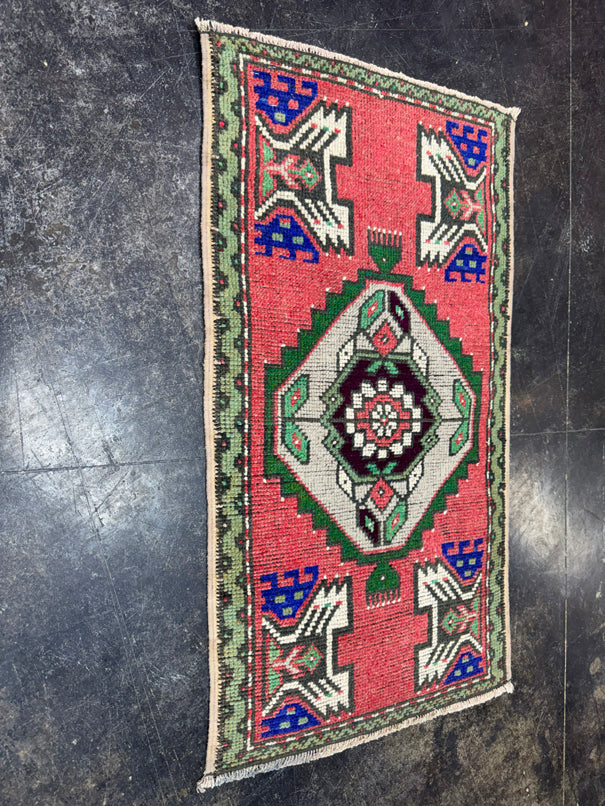 Turkish Yastik Rug 1'9" x 3'1" #24143