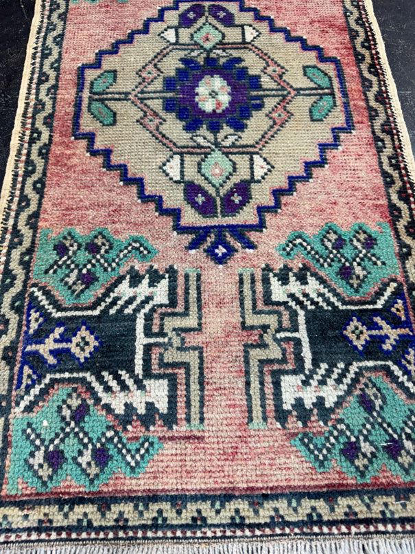 Turkish Yastik Rug 1'7" x 3'1" #24141