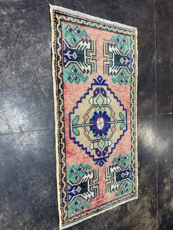 Turkish Yastik Rug 1'7" x 3'1" #24141