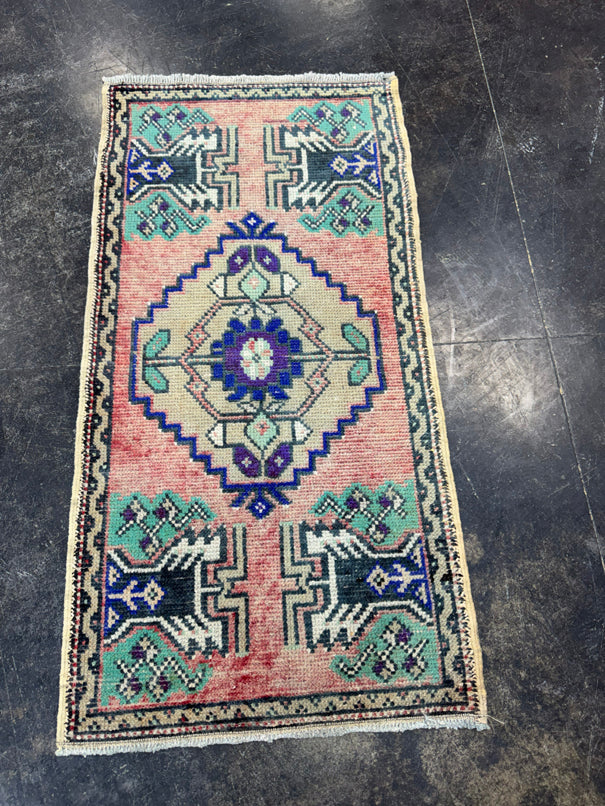 Turkish Yastik Rug 1'7" x 3'1" #24141