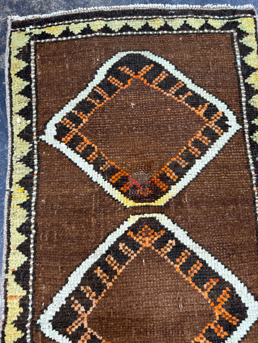Turkish Yastik Rug 1'8" x 2'8" #24142