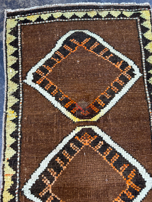 Turkish Yastik Rug 1'8" x 2'8" #24142
