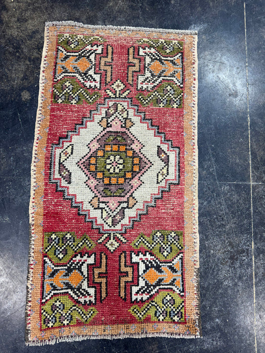 Turkish Yastik Rug 1'10" x 3'4" #24137