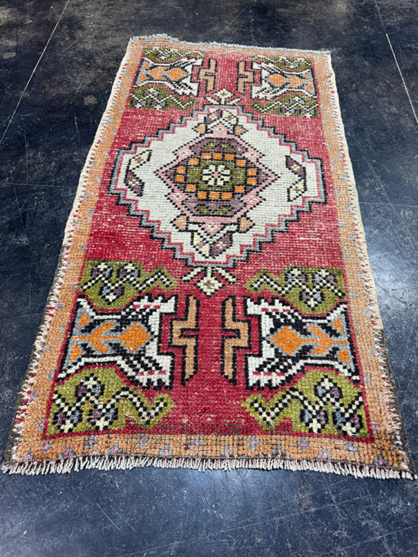 Turkish Yastik Rug 1'10" x 3'4" #24137