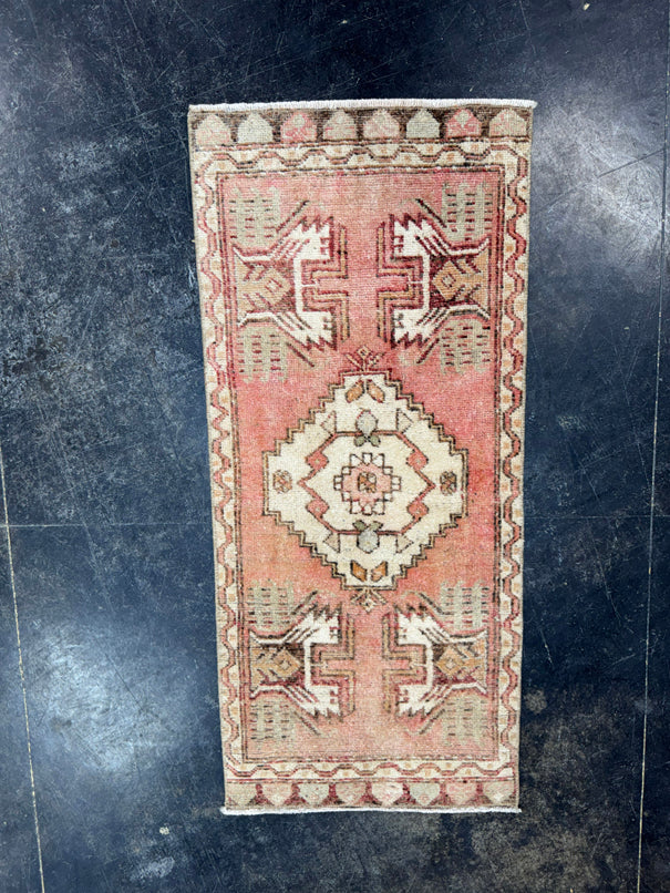 Turkish Yastik Rug 1'6" x 3'4" #24139