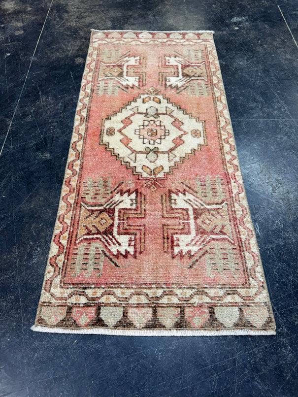 Turkish Yastik Rug 1'6" x 3'4" #24139