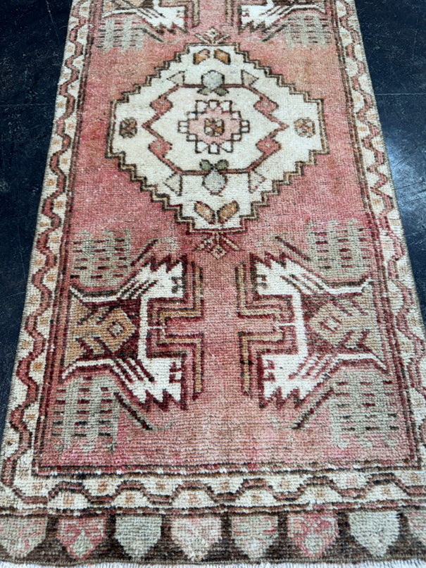 Turkish Yastik Rug 1'6" x 3'4" #24139