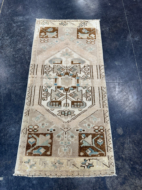 Turkish Yastik Rug 1'6" x 3'2" #22512
