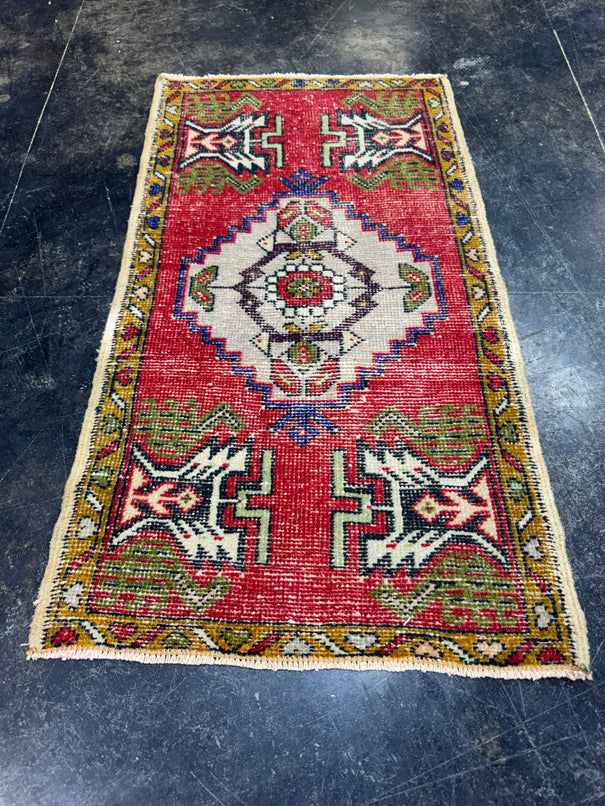 Turkish Yastik Rug 1'8" x 3'2" #23890