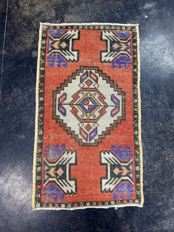 Turkish Yastik Rug 1'8" x 2'10" #23891