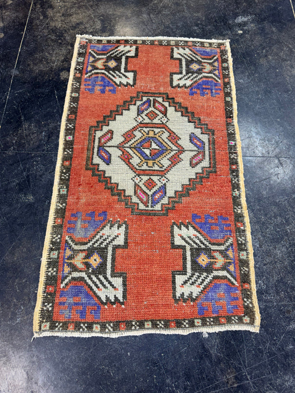 Turkish Yastik Rug 1'8" x 2'10" #23891