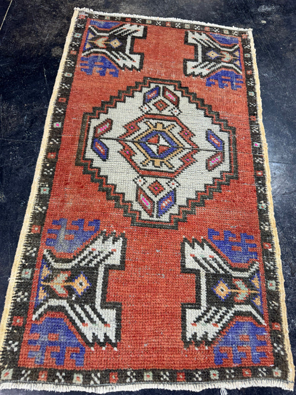 Turkish Yastik Rug 1'8" x 2'10" #23891