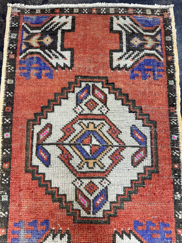 Turkish Yastik Rug 1'8" x 2'10" #23891