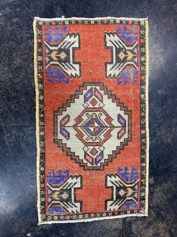 Turkish Yastik Rug 1'8" x 2'10" #23891