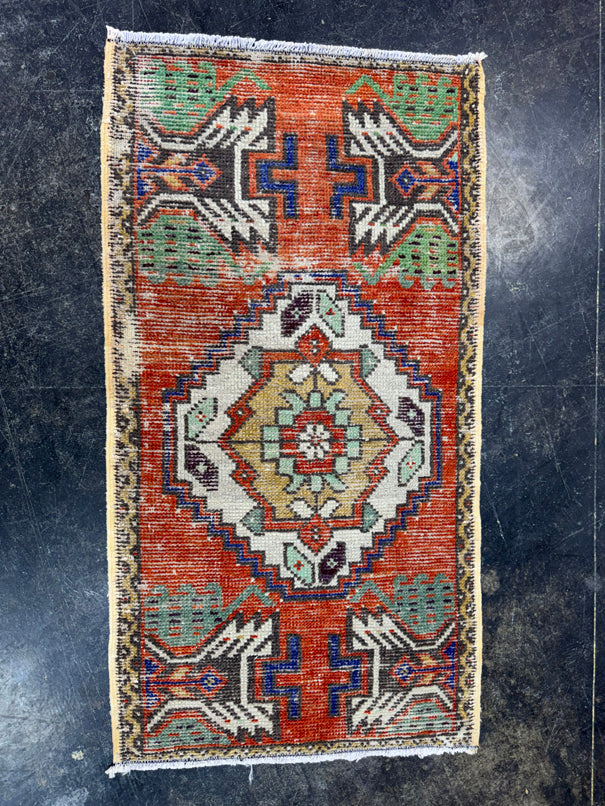 Turkish Yastik Rug 1'8" x 3'1" #23894