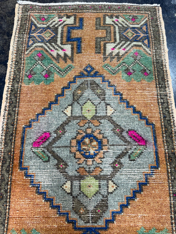 Turkish Yastik Rug 1'8" x 3'4" #23895