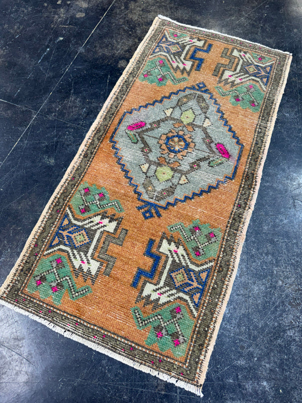 Turkish Yastik Rug 1'8" x 3'4" #23895