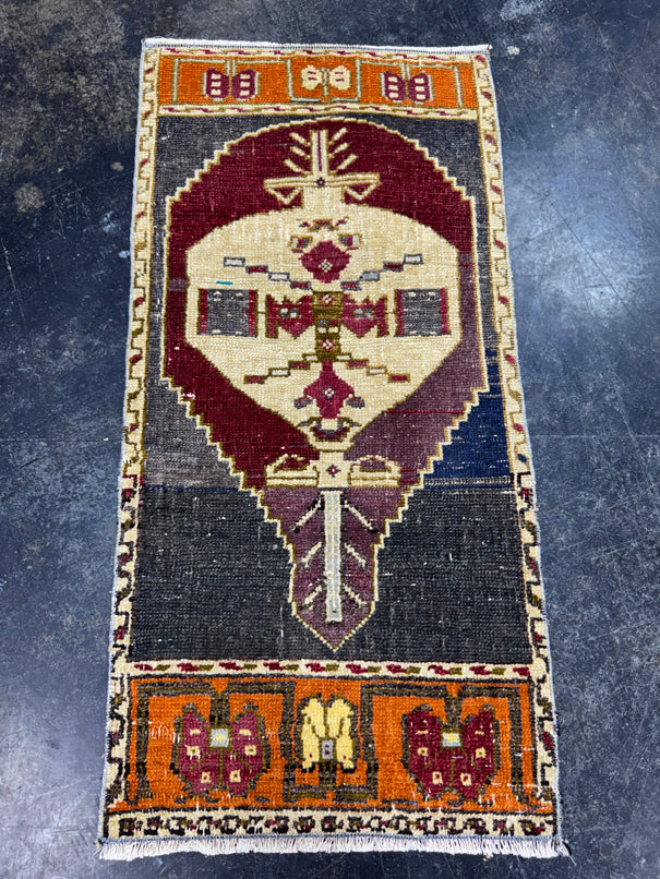 Turkish Yastik Rug 1'4" x 2'10" #23896