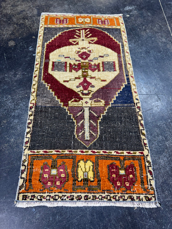 Turkish Yastik Rug 1'4" x 2'10" #23896