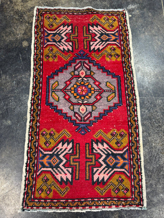 Turkish Yastik Rug 1'9" x 3'3" #23883