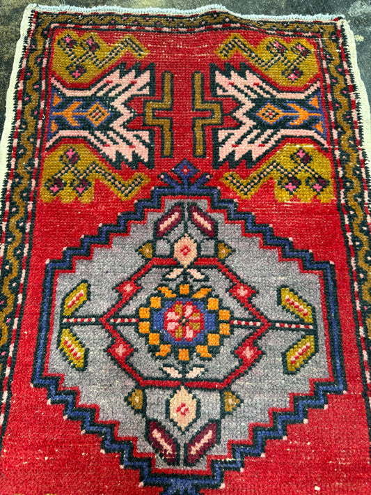 Turkish Yastik Rug 1'9" x 3'3" #23883