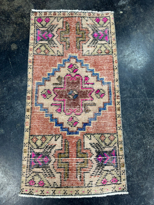 Turkish Yastik Rug 1'6" x 2'11" #23882
