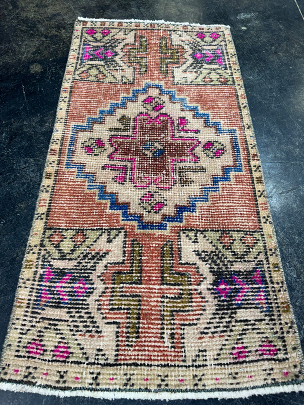 Turkish Yastik Rug 1'6" x 2'11" #23882