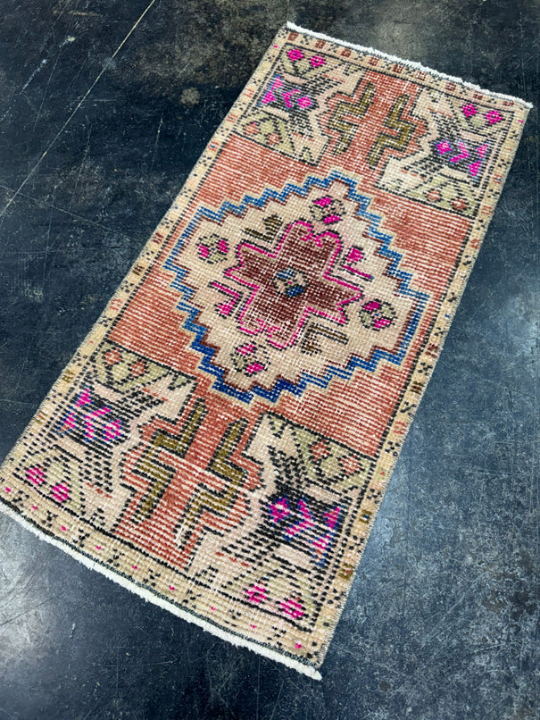 Turkish Yastik Rug 1'6" x 2'11" #23882