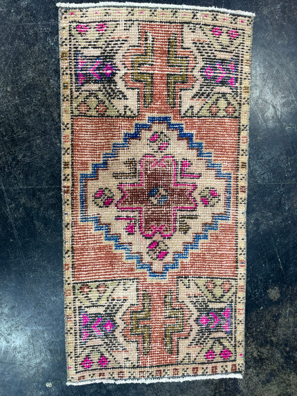 Turkish Yastik Rug 1'6" x 2'11" #23882