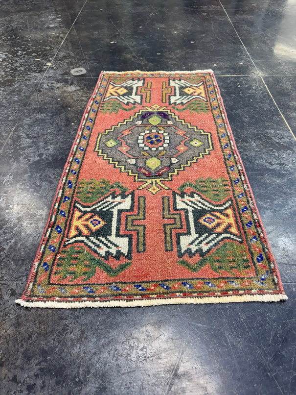 Turkish Yastik Rug 1'8" x 3'3" #23888