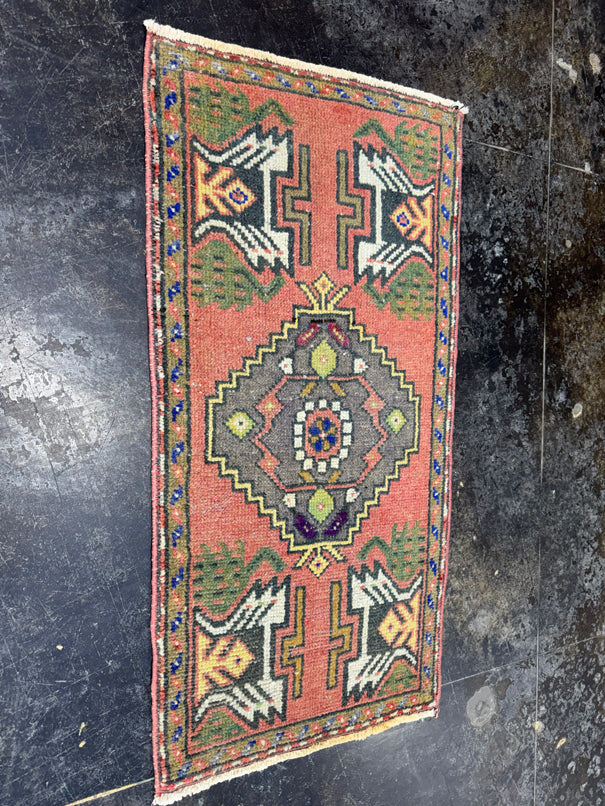 Turkish Yastik Rug 1'8" x 3'3" #23888