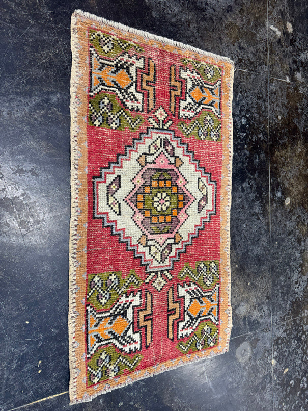 Turkish Yastik Rug 1'9" x 3'3" #23889