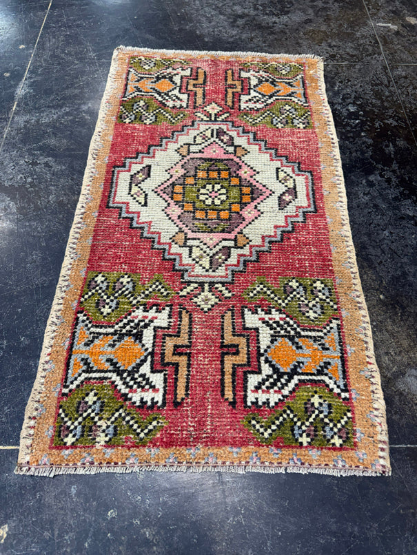 Turkish Yastik Rug 1'9" x 3'3" #23889