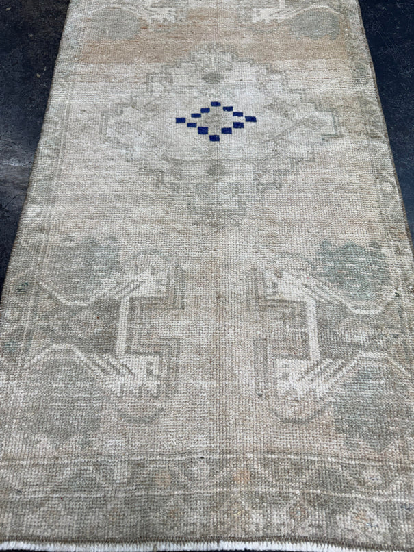 Turkish Yastik Rug 1'8" x 3'5" #23875