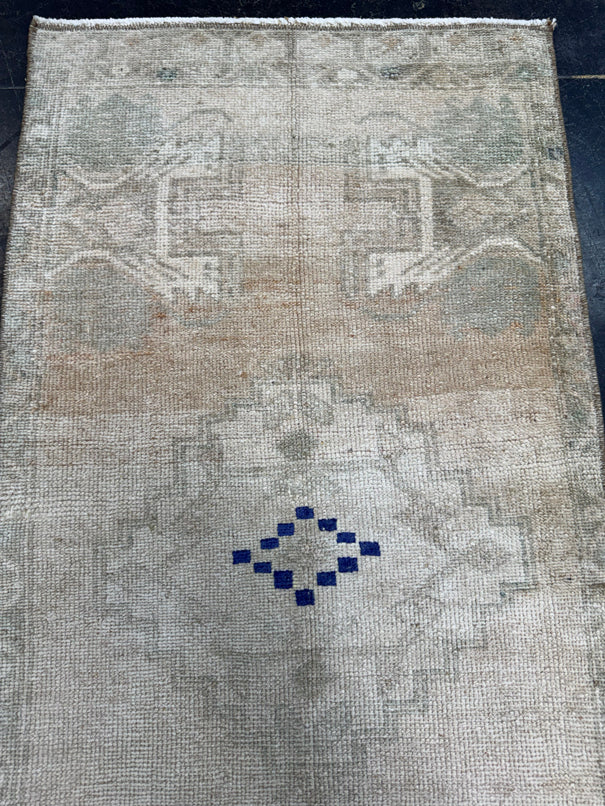 Turkish Yastik Rug 1'8" x 3'5" #23875