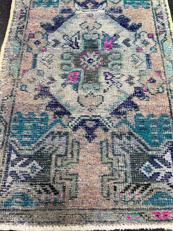 Turkish Yastik Rug 1'8" x 2'11" #23879