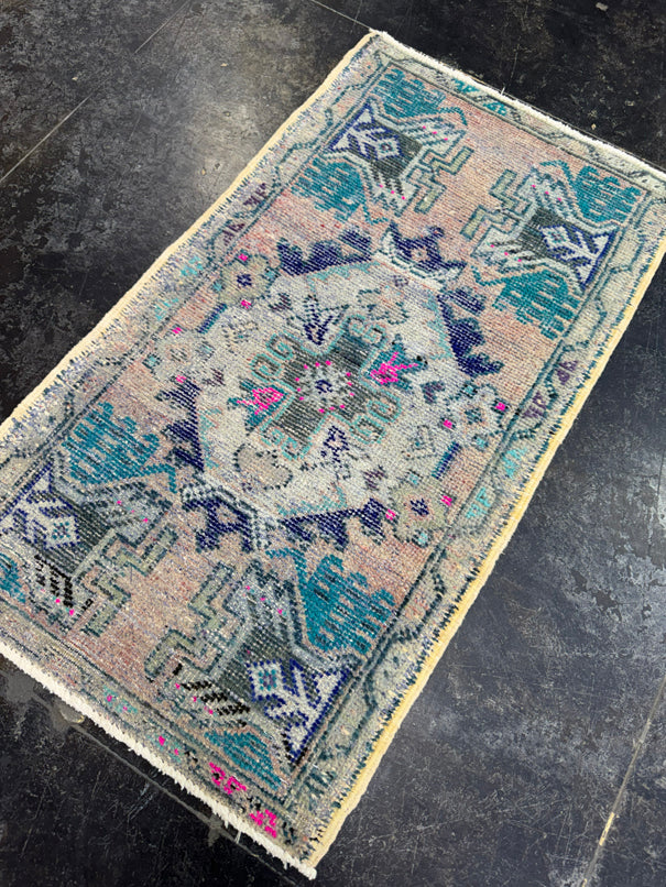 Turkish Yastik Rug 1'8" x 2'11" #23879