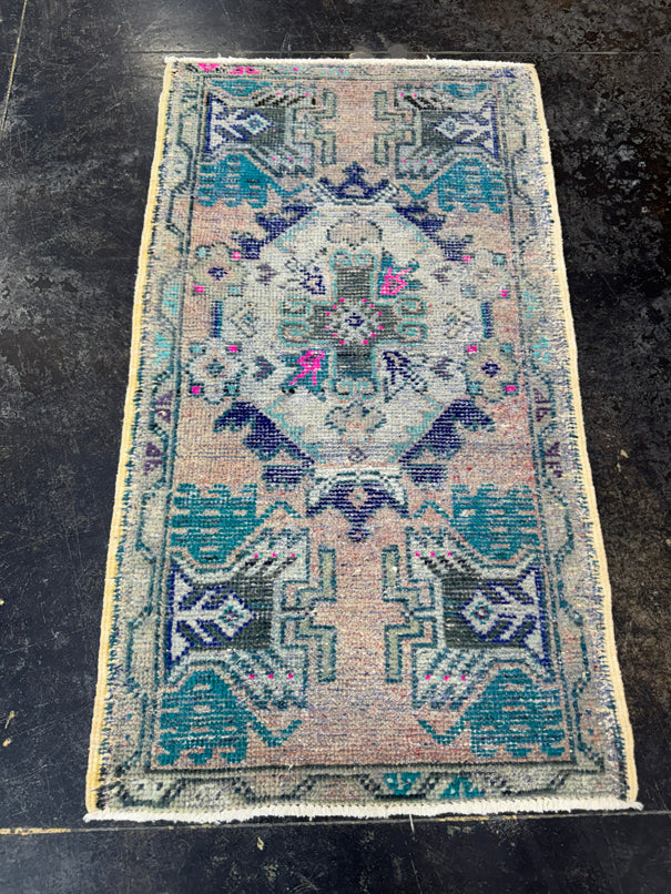 Turkish Yastik Rug 1'8" x 2'11" #23879
