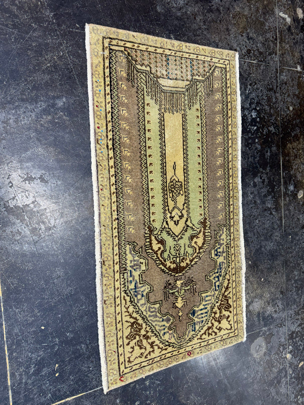 Turkish Yastik Rug 1'8" x 3'1" #23880