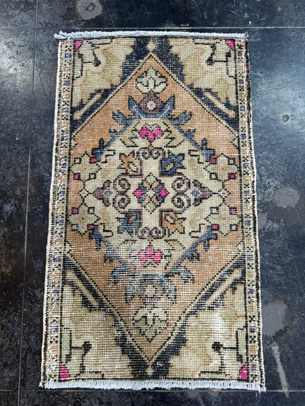 Turkish Yastik Rug 1'8" x 2'11" #23869