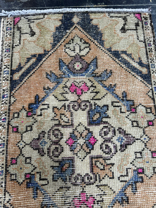 Turkish Yastik Rug 1'8" x 2'11" #23869