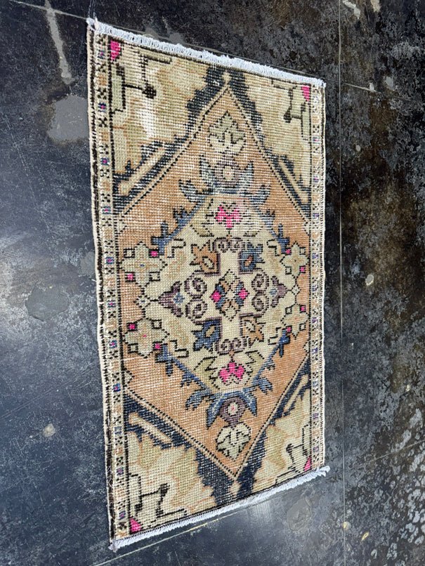 Turkish Yastik Rug 1'8" x 2'11" #23869