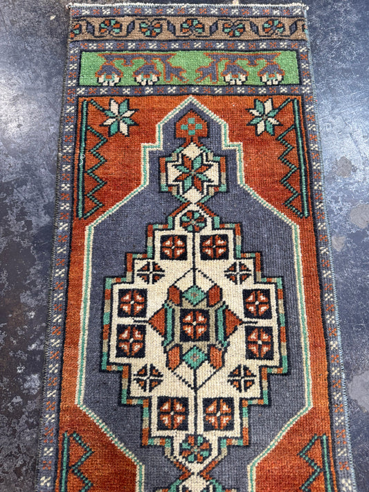 Turkish Yastik Rug 1'4" x 3'6" #23872