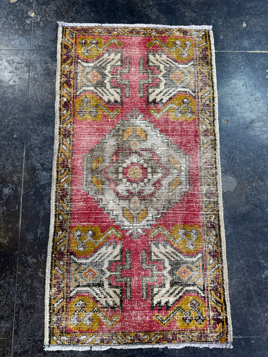 Turkish Yastik Rug 1'9" x 3'5" #23873