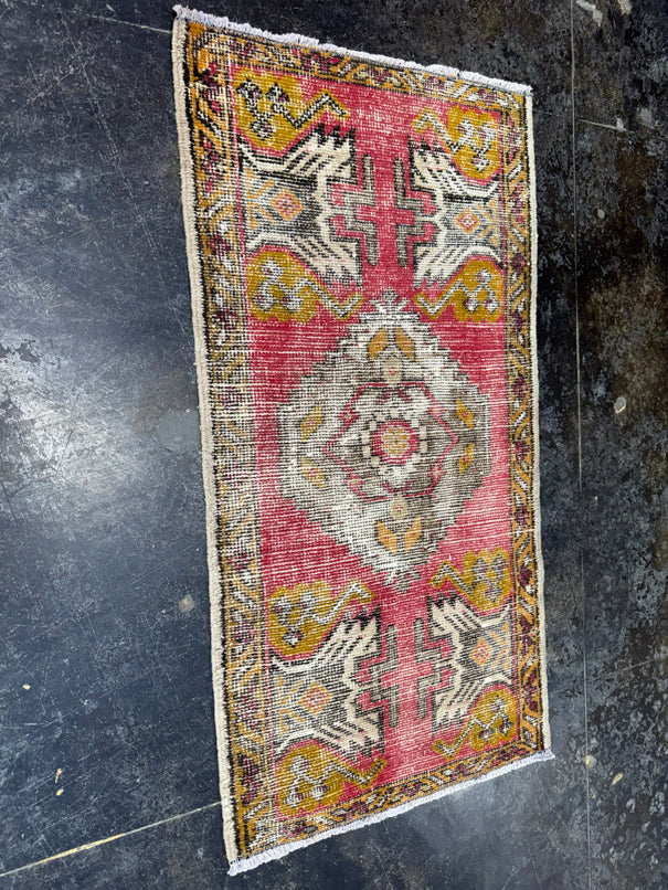 Turkish Yastik Rug 1'9" x 3'5" #23873