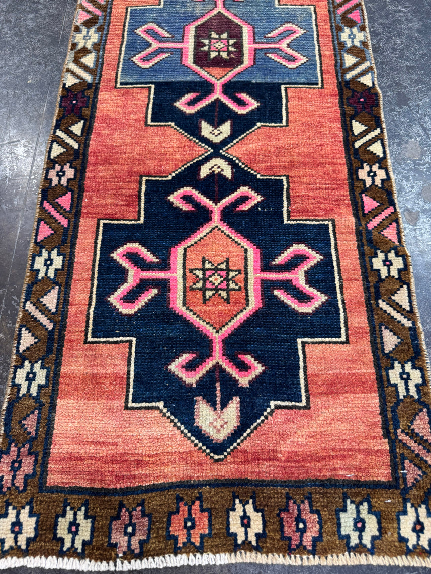 Turkish Yastik Rug 1'8" x 3'6" #23859
