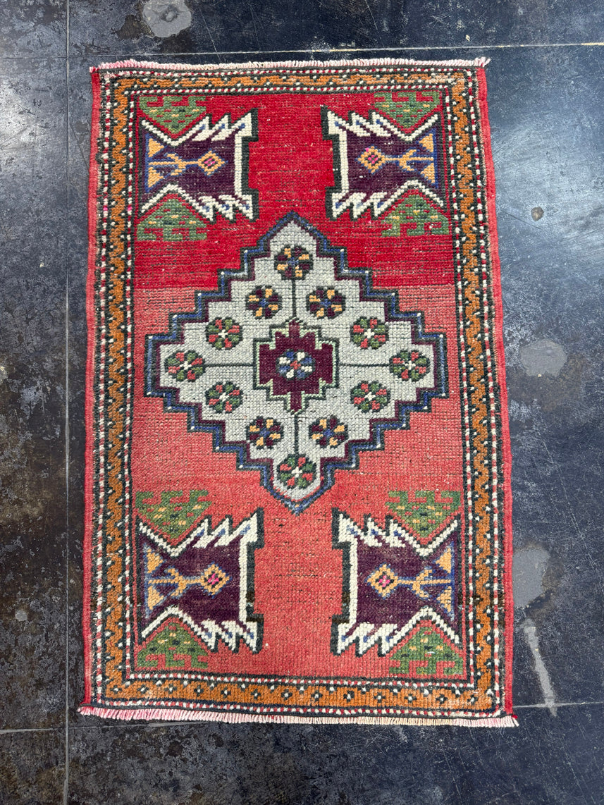 Turkish Yastik Rug 1'10" x 2'11" #23860