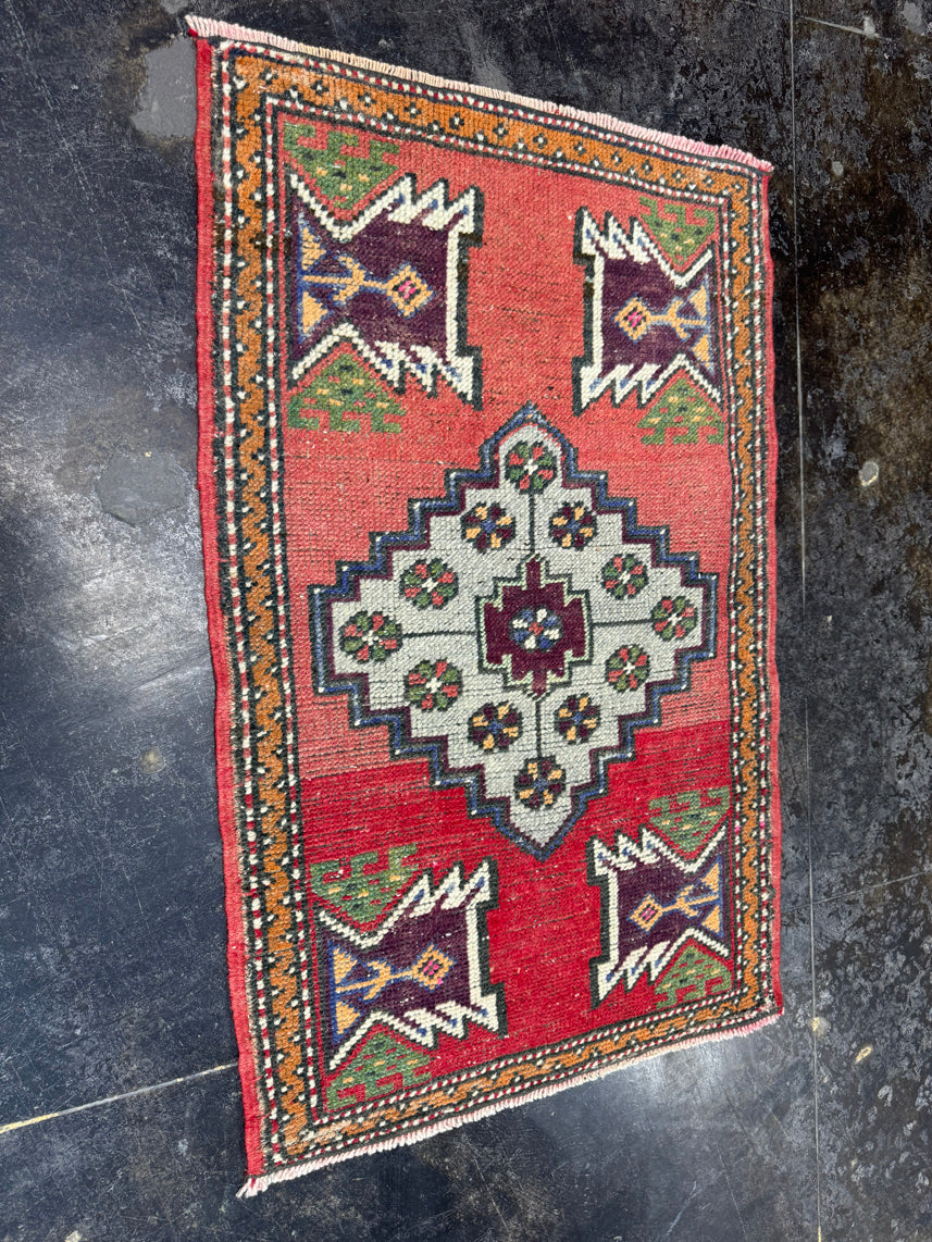 Turkish Yastik Rug 1'10" x 2'11" #23860