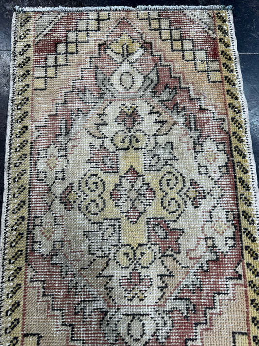 Turkish Yastik Rug 1'7" x 2'10" #23862